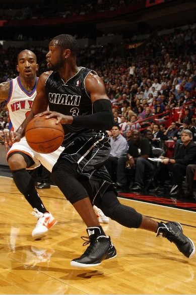 4球1助攻！25岁非洲天才边锋闪耀英超，超级香饽饽，3大豪门抢疯了（25岁非洲天才边锋英超爆发：4球1助成转会香饽饽，三大豪门疯狂竞逐）