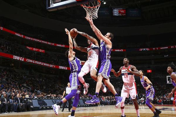 本赛季云南玉昆主场场均观众超2.2万人，带动直接消费2.3亿元（云南玉昆本季主场场均观众破2.2万，拉动2.3亿元直接消费）