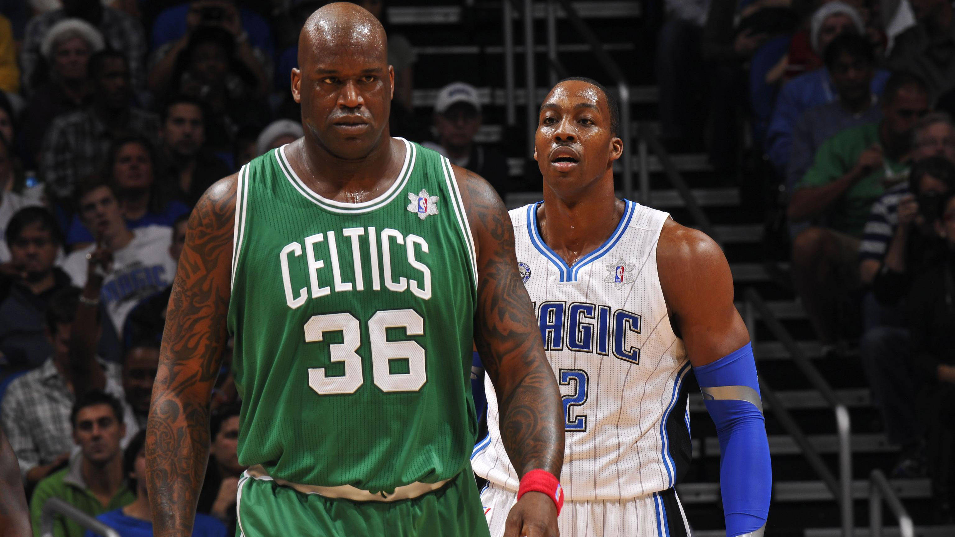 有何意味？萨拉赫社媒晒户外落叶景色图，并未配文（意味何在？萨拉赫社媒晒落叶户外景图，未附文字）