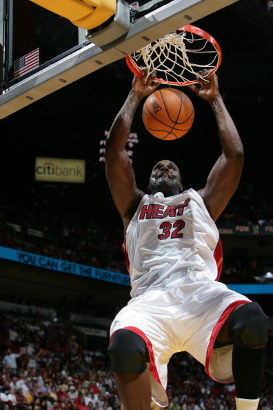 博格巴投资全球首支现代化专业赛驼队，成为其股东和大使（博格巴入股全球首支现代化职业赛驼队，兼任形象大使）