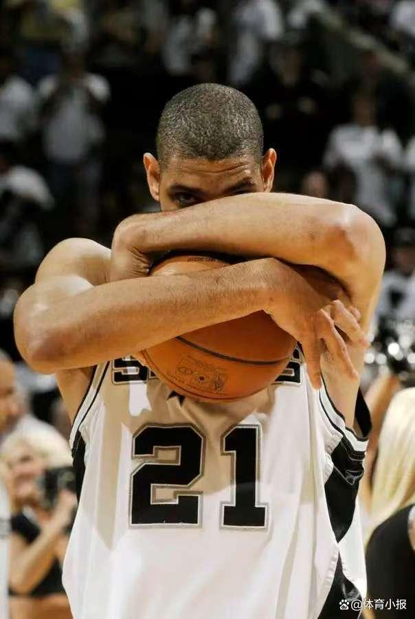 意媒：安古伊萨在喀麦隆国家队中遭遇肌肉受伤（意媒：安古伊萨随喀麦隆队期间肌肉受伤）