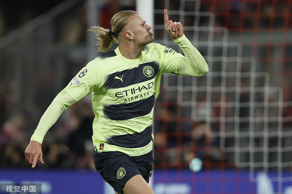 状态起伏大！猛龙首节狂轰39分，次节却仅得13分（手感大起大落！猛龙首节砍下39分，次节仅收13分）