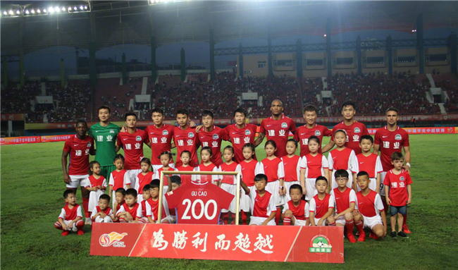 萨尔瓦多祝贺张志雄：是我安排首秀并推荐到重庆，由衷欣慰（萨尔瓦多贺张志雄：曾安排其首秀并力荐赴重庆，深感欣慰）