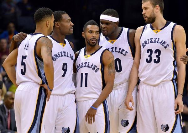 勇士vs骑士裁判报告：出现3次漏吹，2次对骑士不利（勇士对骑士裁判报告：3次漏判，其中2次不利骑士）