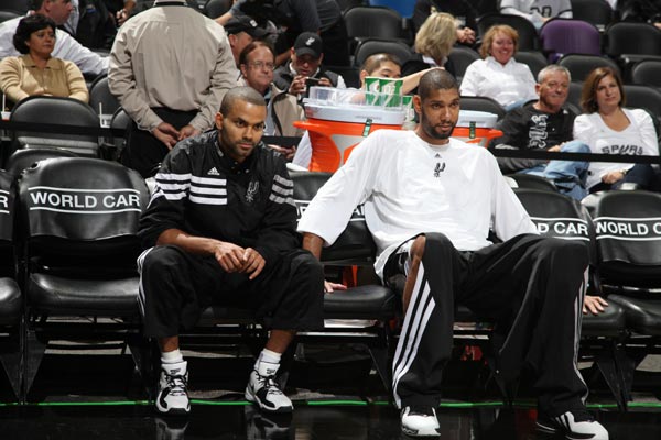 英超 阿森纳VS布伦特福德比分预测 积分排名与争冠形势：欧冠后遗症的考验（英超前瞻：阿森纳vs布伦特福德比分预测，积分态势与争冠格局，欧冠后遗影响考验）