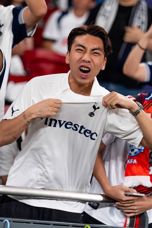 姜景祺首发进球，帮助狼堡U17锁定小组头名晋级A级联赛（姜景祺首发建功，助狼堡U17锁定小组第一晋级A级联赛）